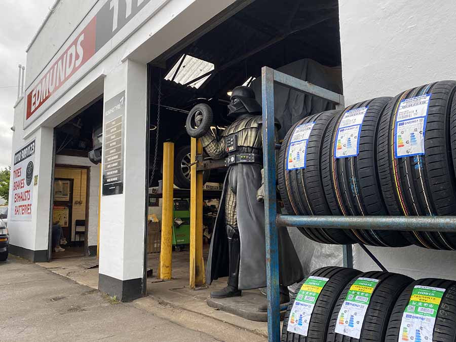 Outside of Edmunds Tyres in Wokingham